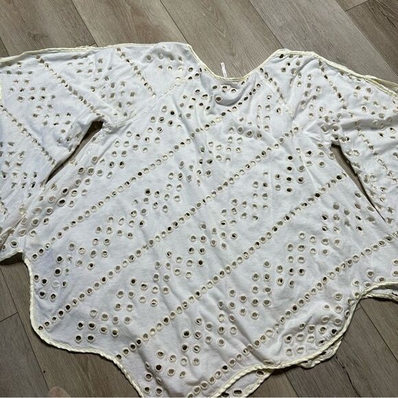 Free People Creak Dot to Dot Eyelet Blouse‎ - Picture 3 of 5